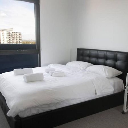 New Spacious 2 Bedroom With Gorgeous City Views Melbourne Esterno foto