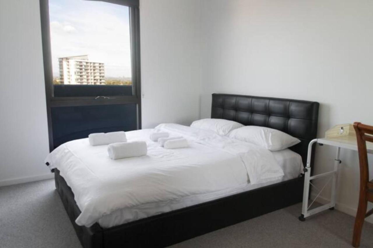 New Spacious 2 Bedroom With Gorgeous City Views Melbourne Esterno foto