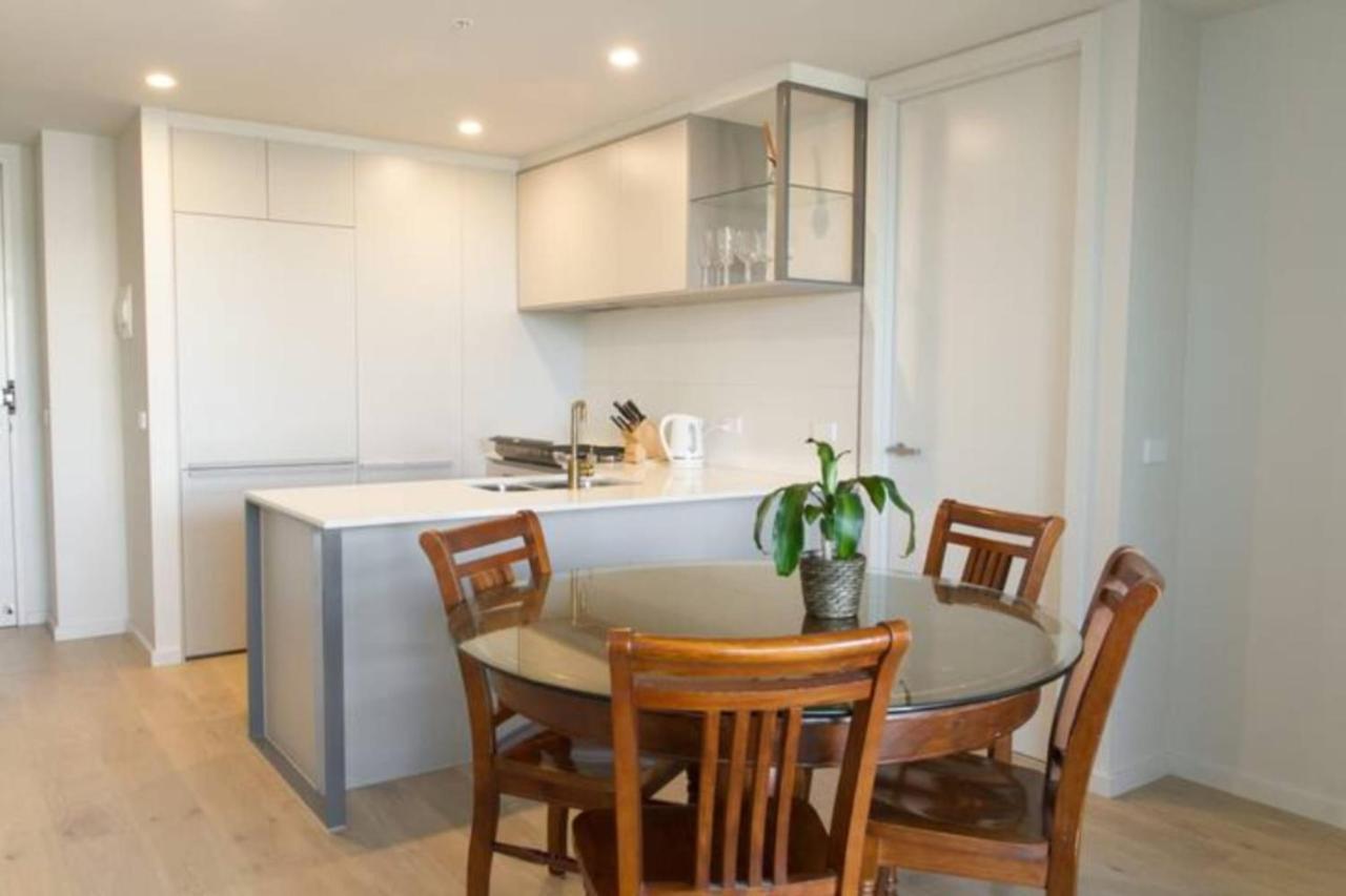 New Spacious 2 Bedroom With Gorgeous City Views Melbourne Esterno foto